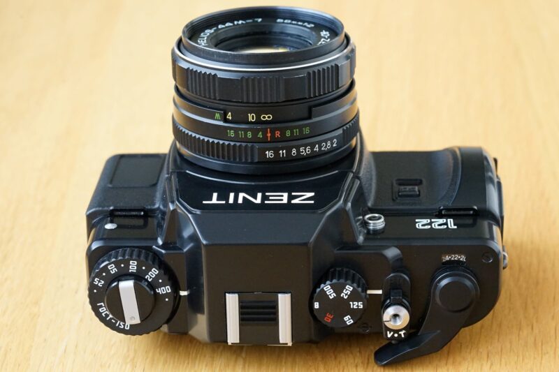 35mm film camera Zenit-122 lens MC Helios-44m-7 93047978