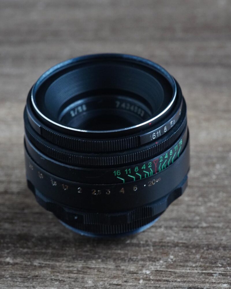 KMZ Helios 44-2 58mm f/2 M42 SLR