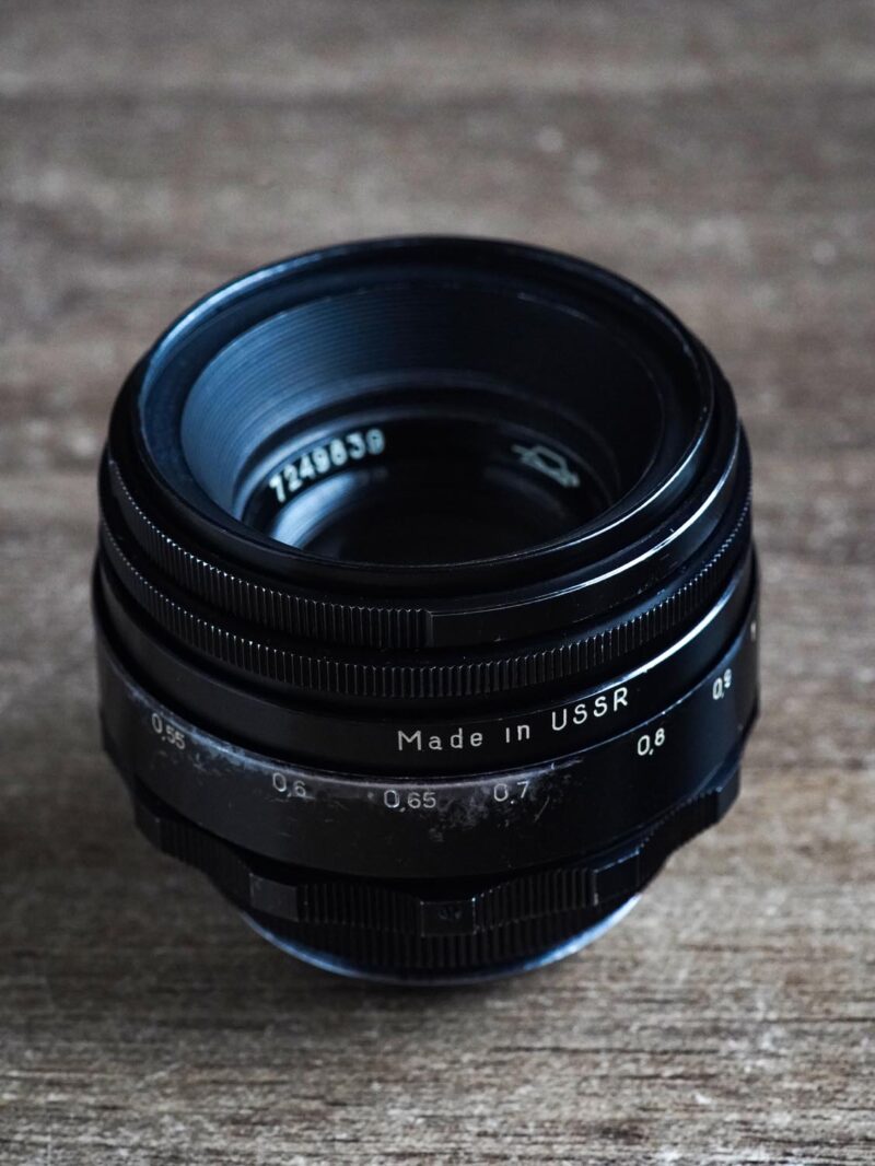 KMZ Helios 44-2 58mm f/2 M42 SLR