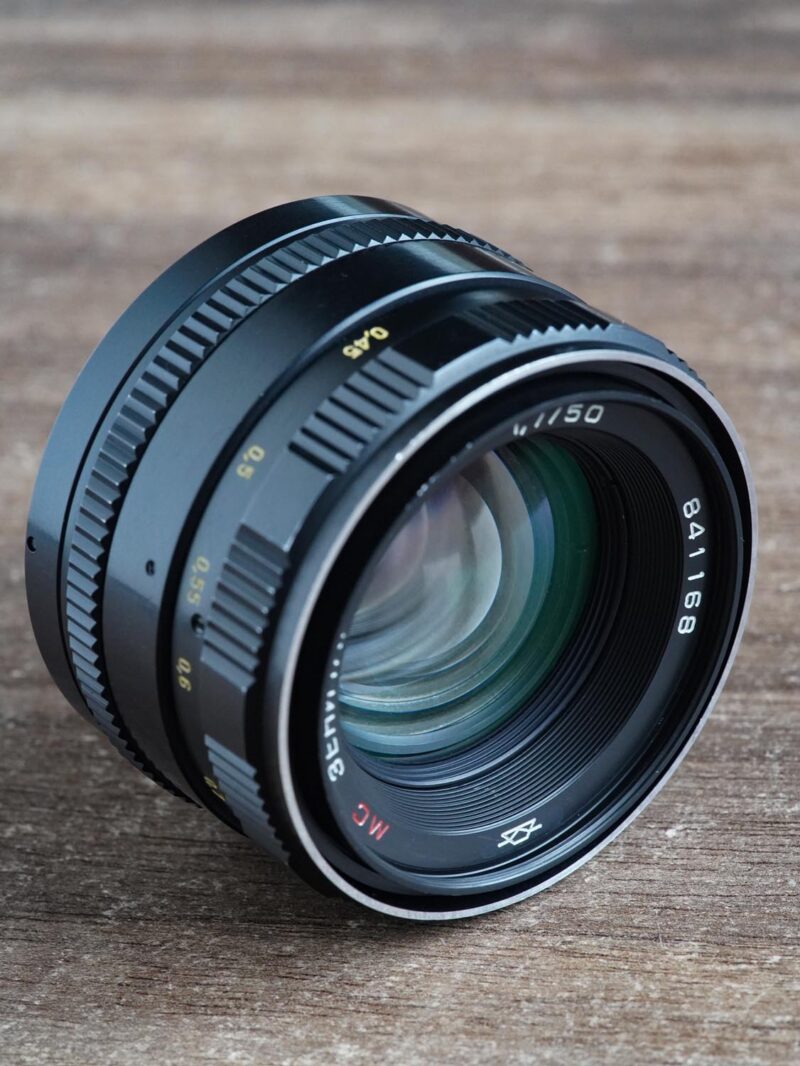 Zenitar ME1 50mm f/1.7 M42 MC SLR square bokeh