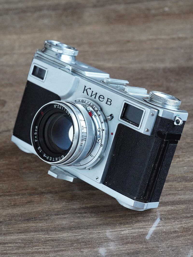 rangefinder film camera Kiev-2 №526095 - Image 3