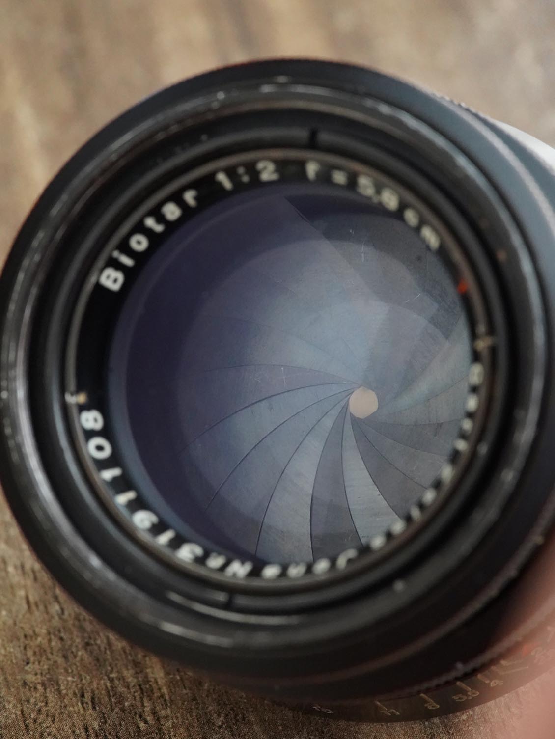 Biotar red "T" Carl Zeiss Jena 58mm f/2 №3191108 17-blades Exakta-mount - Image 6