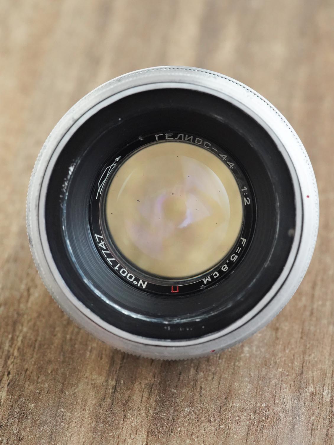 KMZ Helios-44 58mm f/2 №0017747 M39 SLR 13-blades red "P" - Image 3