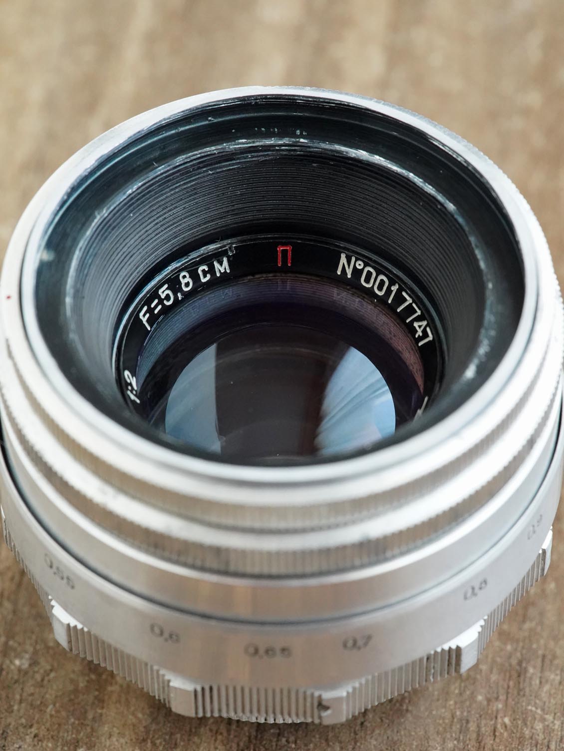KMZ Helios-44 58mm f/2 №0017747 M39 SLR 13-blades red "P" - Image 6